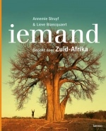 IEMAND. GEPAKT DOOR ZUID-AFRIKA