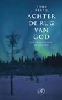 ACHTER DE RUG VAN GOD